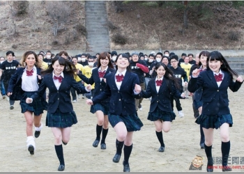 AV版《全員逃走中》企劃再開　廢棄學校百人捕獲七女優