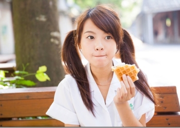 臉書現在也搞線上直播了　《Facebook Mentions》一起來看可愛的萌妹子吧