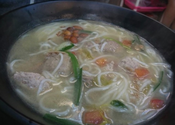 通化街周邊上班族午餐新選擇：丁丁米線