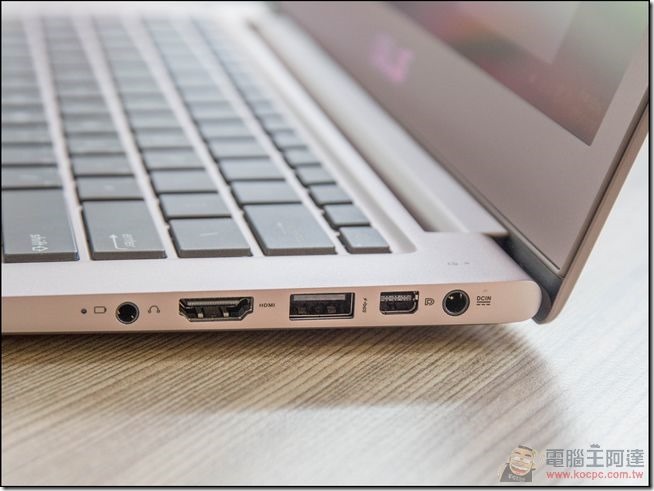 ASUS-UX303LB-35