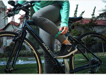 不僅更智慧　還給你即時偵測數據！智慧運動腳環FlyFit產品終於正式上市