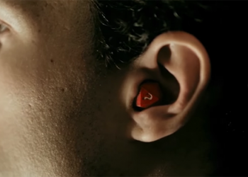 不管你怎麼動　這Phazon無線耳機都不會從你耳朵中掉出！真正的完全無線設計