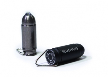 世界最小的LED手電筒BULLET誕生！不僅帥氣還有極佳的攜帶性 - 電腦王阿達