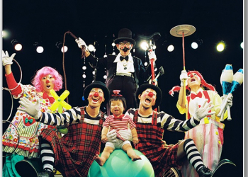 超吸睛電影規格家庭照，日本攝影師淺田政志全家領銜主演 - 電腦王阿達