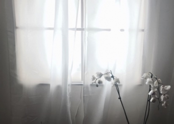 房間沒窗戶嗎？國外網友DIY出以假亂真的假陽光照射窗戶 - 電腦王阿達