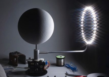 你是否夢想過把月亮帶回房間呢？這次對女朋友的承諾終於成真了（誤） - 電腦王阿達