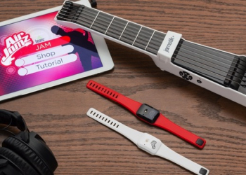 有玩過空氣吉他嗎？這可不是幻想，是真正的空氣吉他喔！AirJamz強勢來襲！ - 電腦王阿達