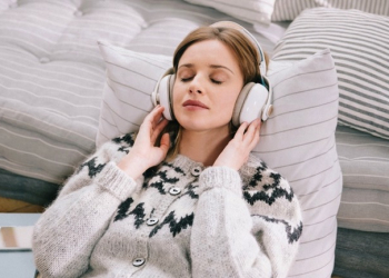 肌肉酸痛時可以靠按摩紓緩，但用腦過度呢？可以考慮靠 Melomind 來放鬆大腦！ - 電腦王阿達