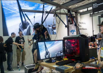 『Computex2016』想體驗高空跳傘但又怕高嗎？那就試試Cooler Master打造的VR超真實跳傘吧！ - 電腦王阿達