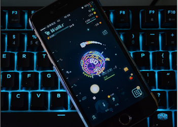 銀河系最有趣的養成遊戲《Walkr》，用活動能量餵養你的小宇宙