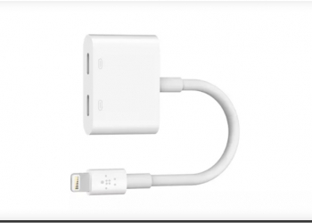 iPhone 7 還在預購，Lightning 一轉二配件已在路上，邊聽音樂邊充電不是問題 - 電腦王阿達