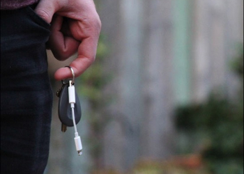 用iPhone7常沒帶Lightning轉3.5mm轉接器嗎？這款uncourage產品將讓你不再忘記 - 電腦王阿達