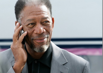 渾厚磁性嗓音的上帝之聲　摩根費里曼為祖克伯的AI智慧管家賈維斯「獻聲」 - 電腦王阿達