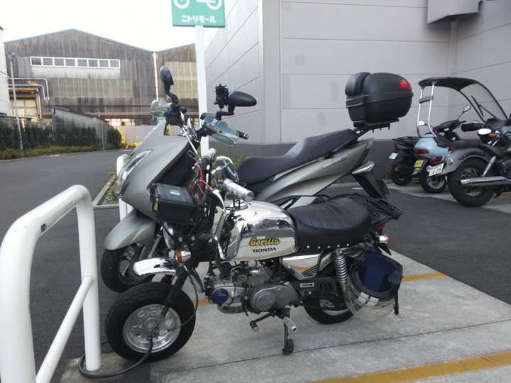 小薛日記16/12/23 自己的車自己修，窮人之摔不起車 - 電腦王阿達