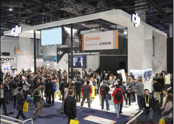 [ CES2017 ]DJI 大疆創新推出CrystalSky Monitor、Osmo Mobile Silver多款新品與應用 - 電腦王阿達