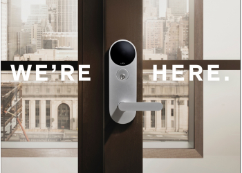 Latch M 智慧門鎖配備廣角鏡頭，來者何人全數拍照留檔無所遁形