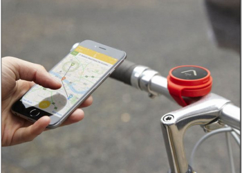 自行車專用導航顯示器 Beeline，導航不再一邊騎車一邊掏手機