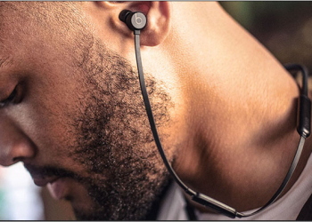 AirPods 同父異母親兄弟 BeatsX 無線藍牙耳機正式開賣，頸帶式設計更不易遺失