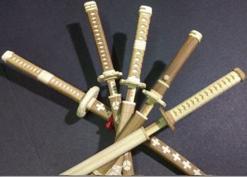 竹筷與冰棒棍能幹嘛？　這位高手把它們變成各種二次元中的知名武器 - 電腦王阿達