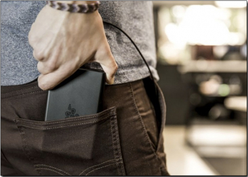 Razer 推出 Power Bank 行動電源，生於電競專為筆電