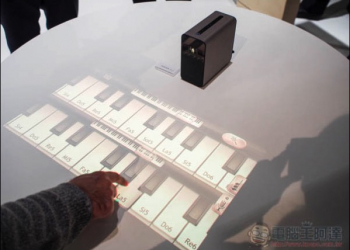 [ MWC 2017 ]Sony推出Xperia Touch智慧投影裝置　搭載Android、最大投影80吋、多點觸控 - 電腦王阿達