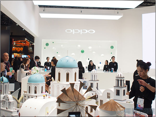 [ MWC 2017 ] OPPO 五倍無損變焦，親手試玩果真犀利 - 電腦王阿達