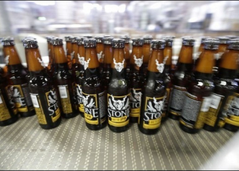 用馬桶水做的啤酒？南加州啤酒商大膽採用循環再利用水釀出啤酒 - 電腦王阿達