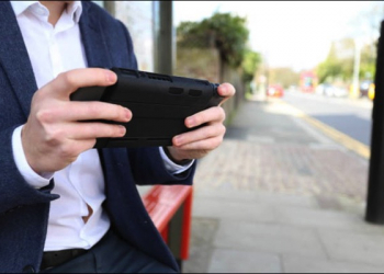 還在擔心電不夠嗎？這款SwitchCharge保護殼幫你立即提升Switch 12小時的電量 - 電腦王阿達