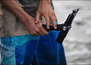 台幣3500元有找！ 小米三軸穩定器 登場 提供四種拍攝模式、支援藍牙以及可外接更多配件 - 電腦王阿達