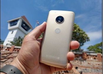 moto g5 plus 開箱 、評測、評價 搭載旗艦級Dual Pixel相機、NFC 行動支付、QC3.0的中階性價比之王！ - 電腦王阿達