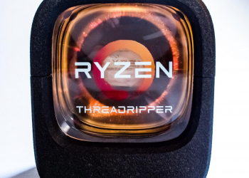 AMD Ryzen Threadripper 下月上市，CEO 親自展示處理器包裝