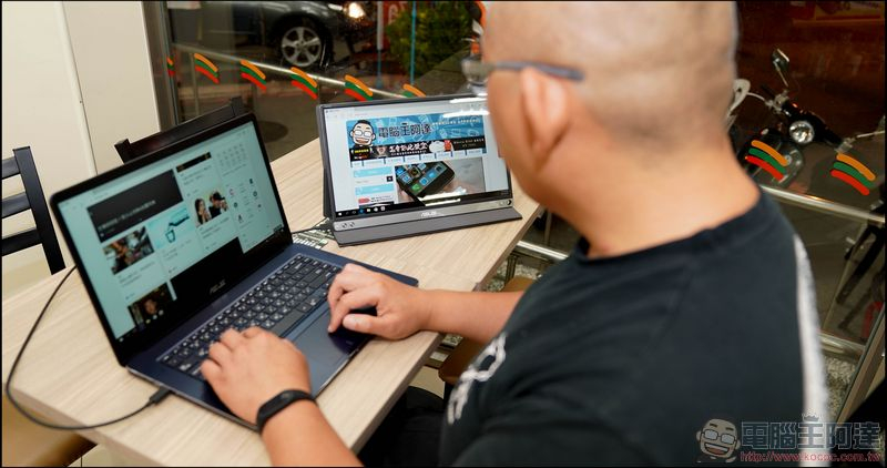 ASUS ZenScreen MB16AC 開箱 體驗 外出工作神器！不閃屏、抗藍光一條傳輸線全部搞定的萬用可攜式顯示器