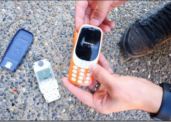 不死神機的傳說延續　國外網友測試 新舊 Nokia 3310 摔落 抵抗能力 - 電腦王阿達