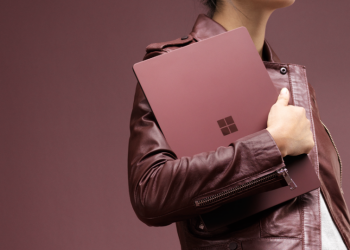 直到下個月 Fall Creators Update 推出前，Creators Update 仍困於相容性問題而無法達到部屬目標