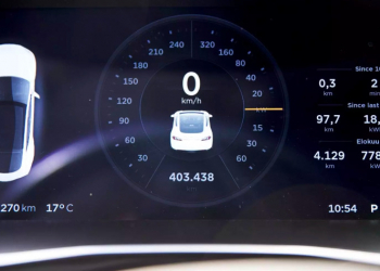 經過 40 萬公里駕駛的 Tesla Model S ，電池容量的衰退仍然穩在 10% 內