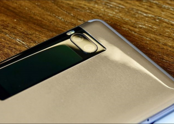 鏡頭演化史：哪個它，更能拍出你的美? 讓人著迷的三種 雙鏡頭 - 電腦王阿達