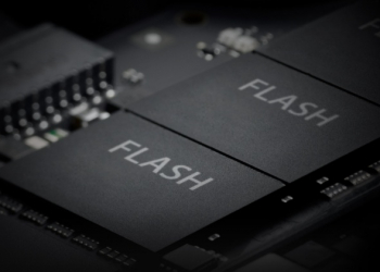 東芝與 日美韓聯盟 正式啟動交易，將半導體事業以 18 億美元賣給貝恩集團