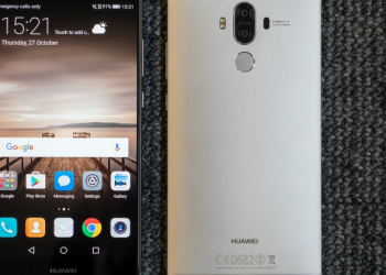 華為 Mate 10 Lite 具備螢幕佔比 83 % ，並有 18:9 比例的 5.9 吋螢幕