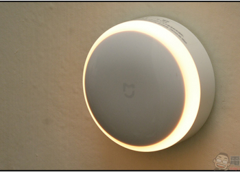 米家感應夜燈 簡易開箱，用暖光守護你的居家生活