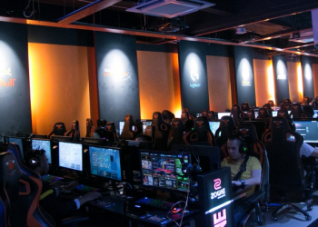 吉隆坡電競玩家都在哪打電動？連鎖網咖旗艦店 Orange Esport Stadium 訪談