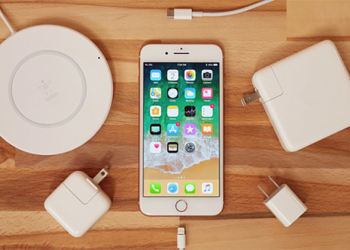 iPhone 8 Plus 快充變壓器值不值得買？國外媒體測給你看