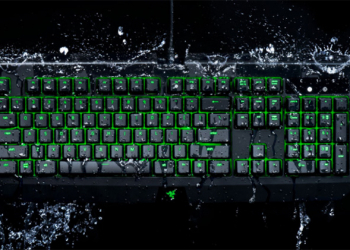 Razer BlackWidow Ultimate 機械式鍵盤，具備 IP54 防水防塵能力