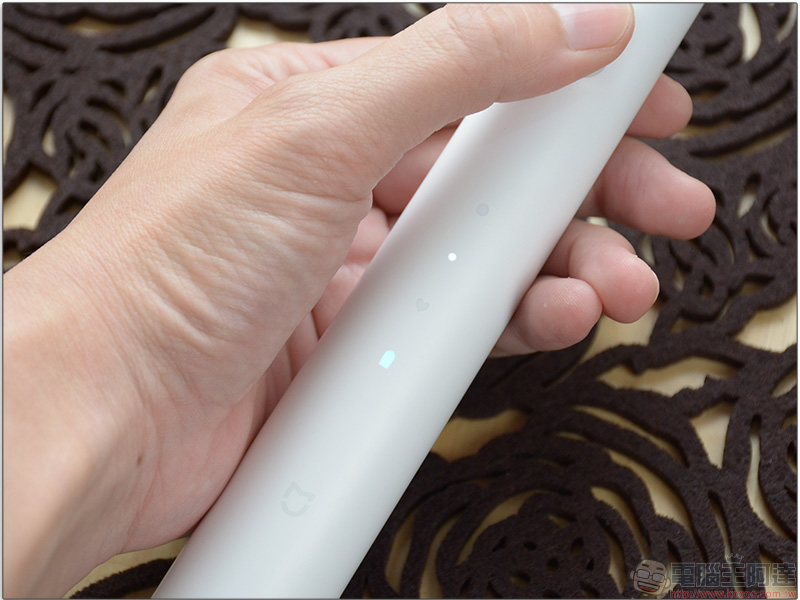 米家聲波電動牙刷 簡易開箱，一千元的智慧牙齒守護神 - 電腦王阿達