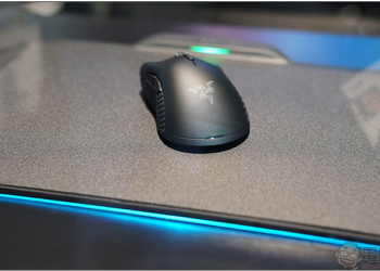 [ CES2018 ] Razer HYPERFLUX 無線充電技術登場，運用在滑鼠與鼠墊上