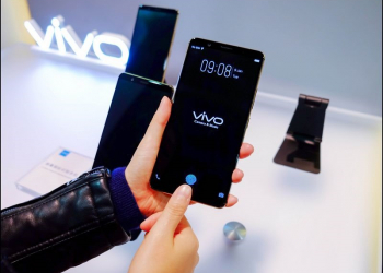 vivo 在 CES 2018 發表全球首款 屏幕指紋辨識 手機 - 電腦王阿達