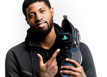 Nike 聯手 PlayStation 推出 DualShock 4 主題 PG2 簽名鞋，會震動還會發亮