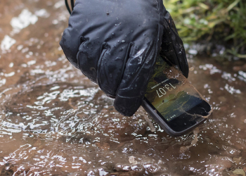 Land Rover 、 Bullitt 聯手打造模組化三防智慧型手機 「 Explore 」