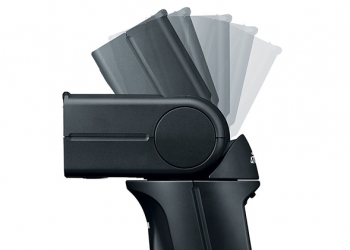 Canon 的 AI 閃燈懂得自己轉頭跳燈（！？）