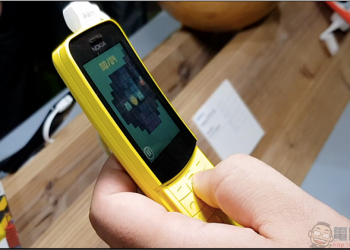 [ MWC 2018 ] Nokia 8110 4G 重返人間，強化版「香蕉機」簡單動手玩