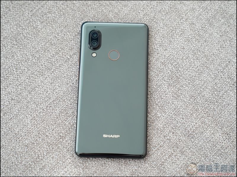 SHARP AQUOS S3 開箱 - 14